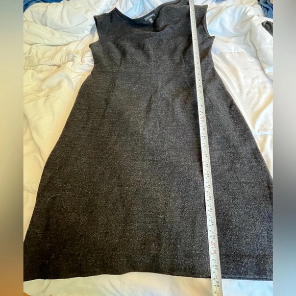 Eileen Fisher Wool Shift
Dress charcoal grey office wear church holidays size M - Picture 11 of 11
